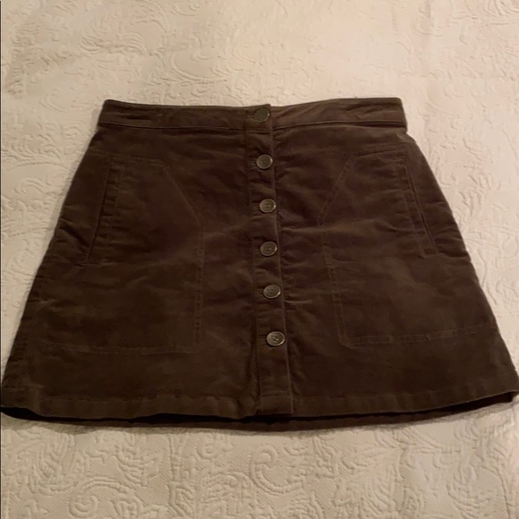 Forever 21 Dresses & Skirts - Forever 21 Green Button down skirt